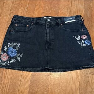 Abercrombie & Fitch Black Denim Skort with Blue & Pink Floral Embroidery